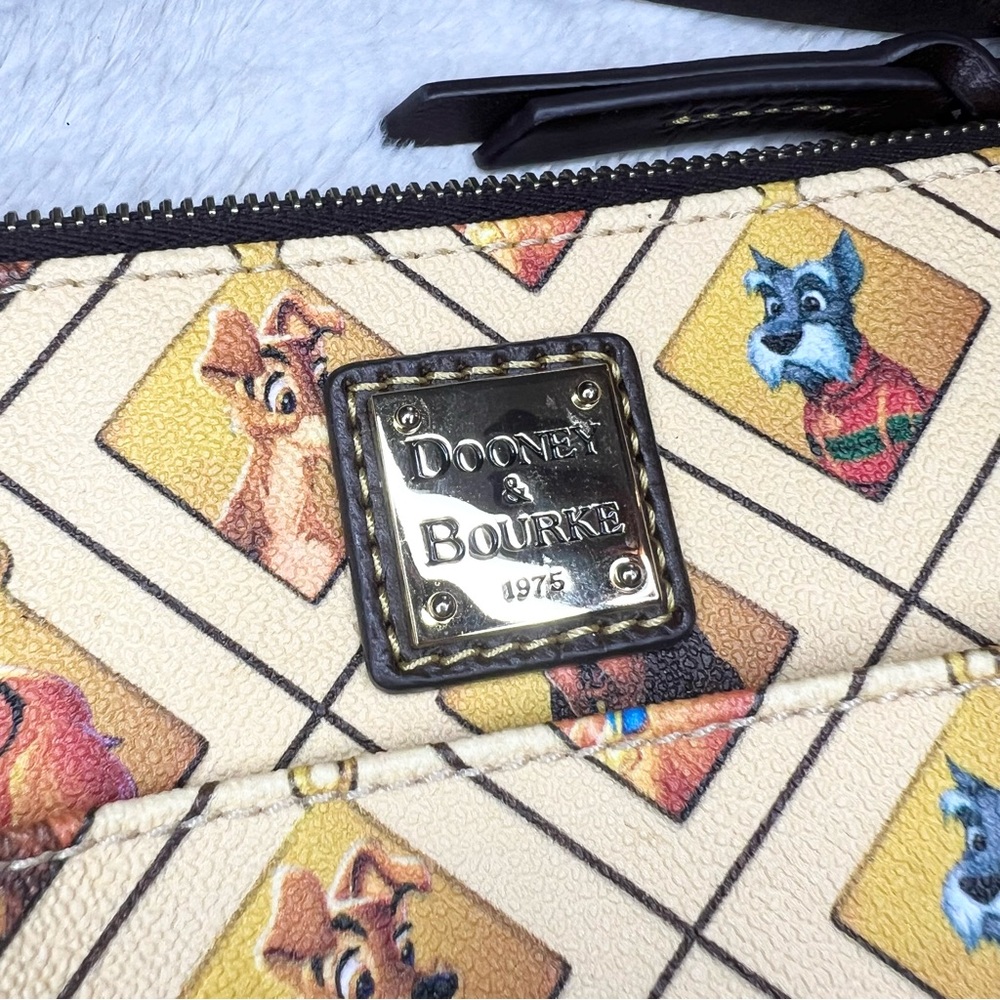 Disney Parks Dooney & Bourke Lady and the Tramp Dogs Crossbody Bag Retired Rare! - Picture 4 of 15